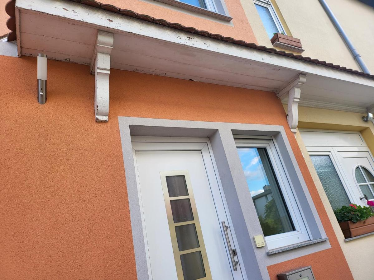 Modernes Behagliches Haus Mit Kamin, Terrasse Und Garten Magdeburg Exteriör bild