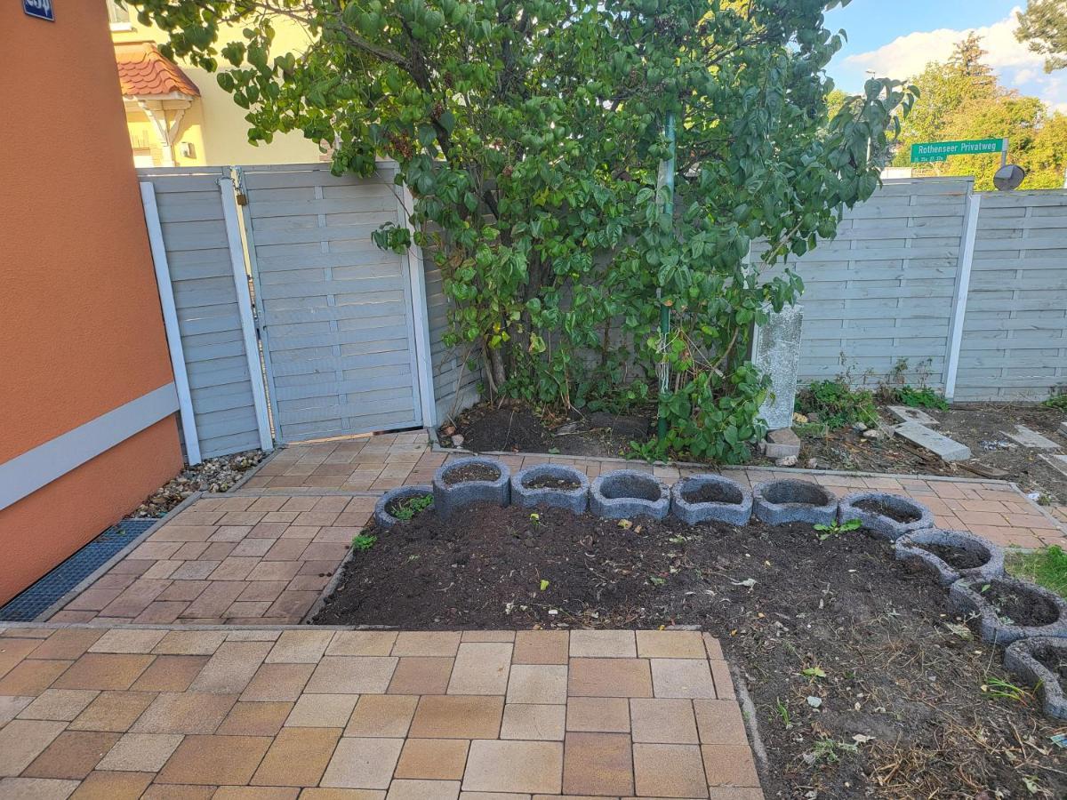 Modernes Behagliches Haus Mit Kamin, Terrasse Und Garten Magdeburg Exteriör bild