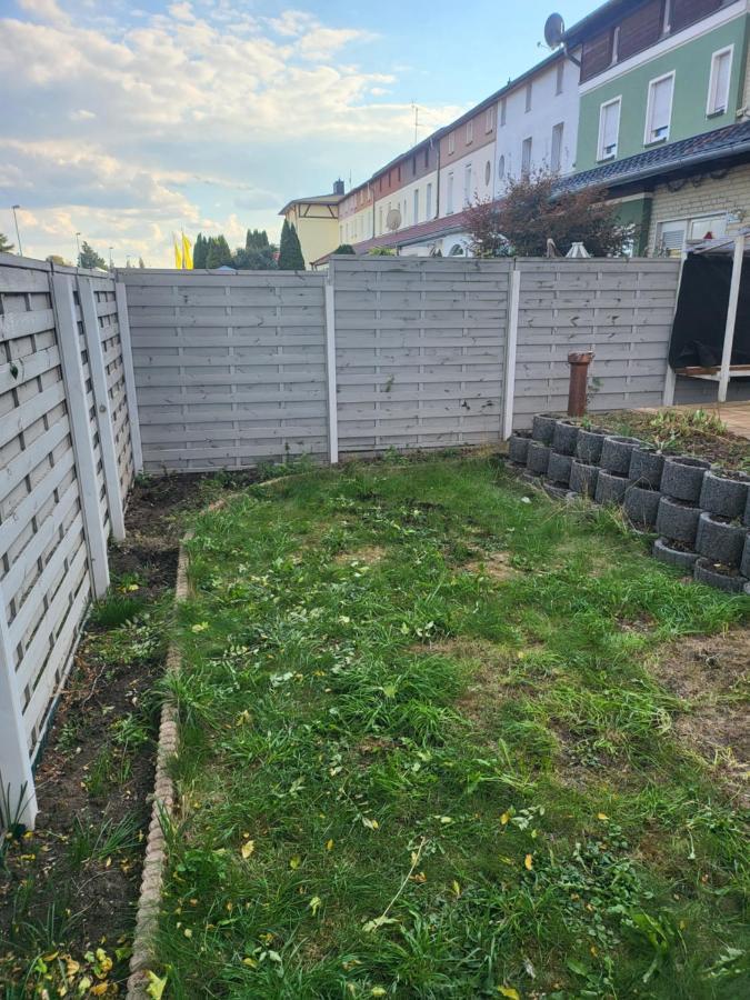 Modernes Behagliches Haus Mit Kamin, Terrasse Und Garten Magdeburg Exteriör bild