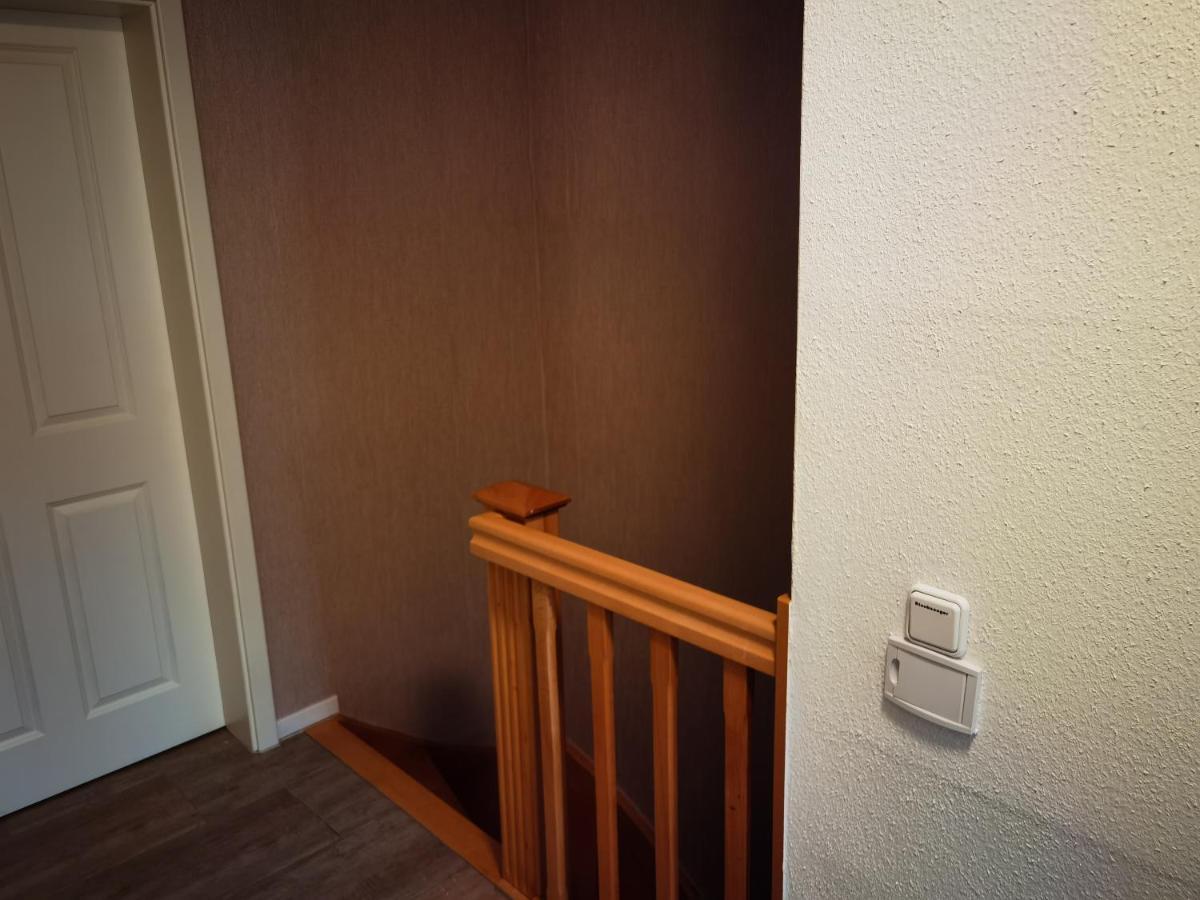Modernes Behagliches Haus Mit Kamin, Terrasse Und Garten Magdeburg Exteriör bild